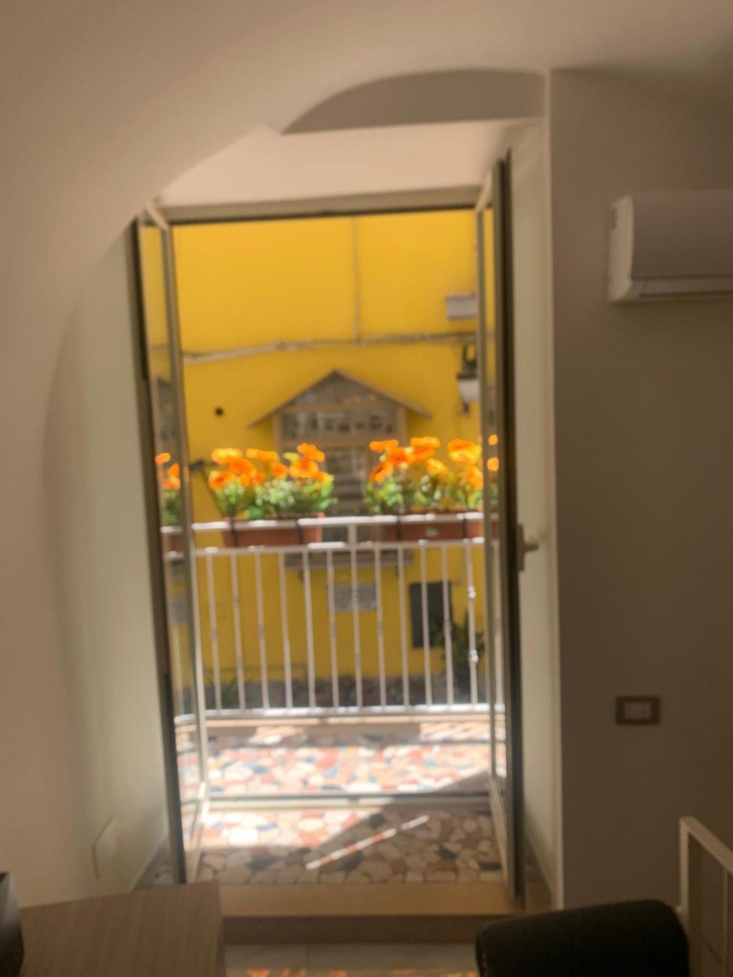 Ferienwohnung Viky House Chiaja 1 Neapel Exterior foto